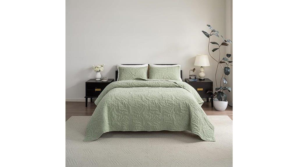 cotton queen green quilt
